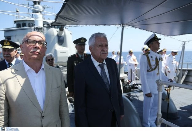 Ευχές από τον υπουργό Ναυτιλίας Φώτη Κουβέλη στους Έλληνες ναυτικούς